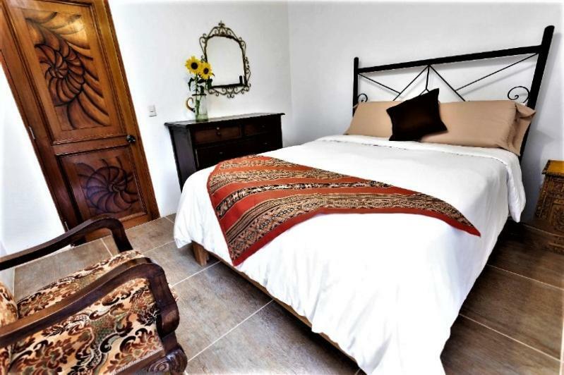 Intirumi Inn Caraz Екстер'єр фото